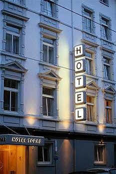 Topas Hotel 3*