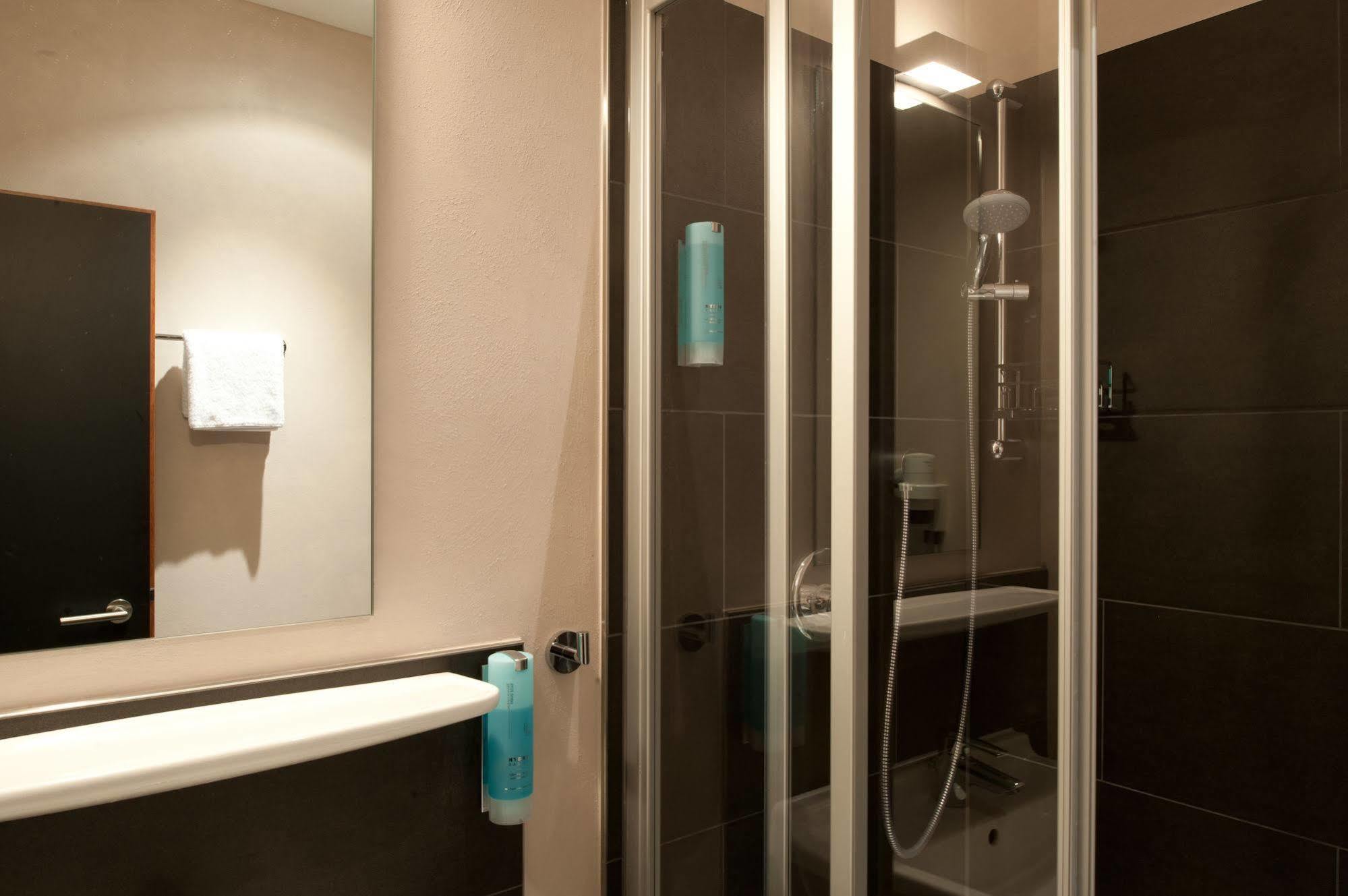 Topas Hotel 3*