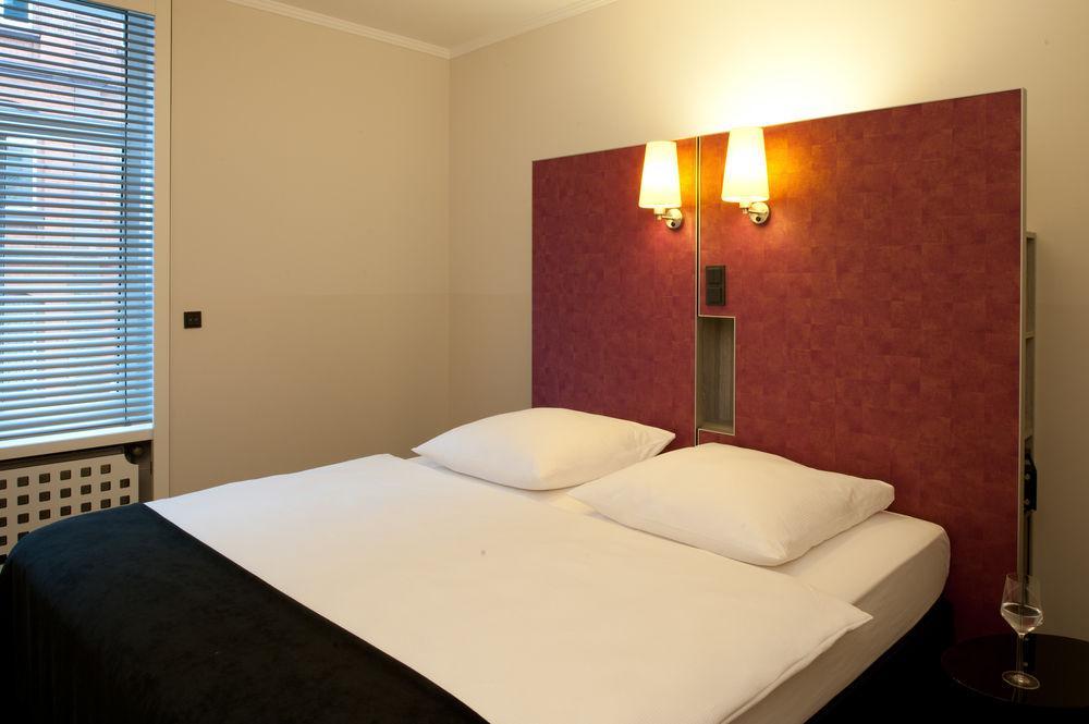 Topas Frankfurt 3*